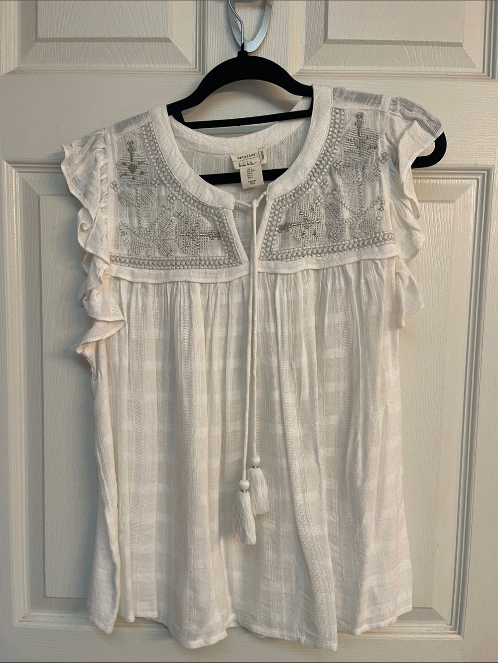 Artelier Nicole Miller White Embroidered Tie-Front Ruffled Camisole tank L